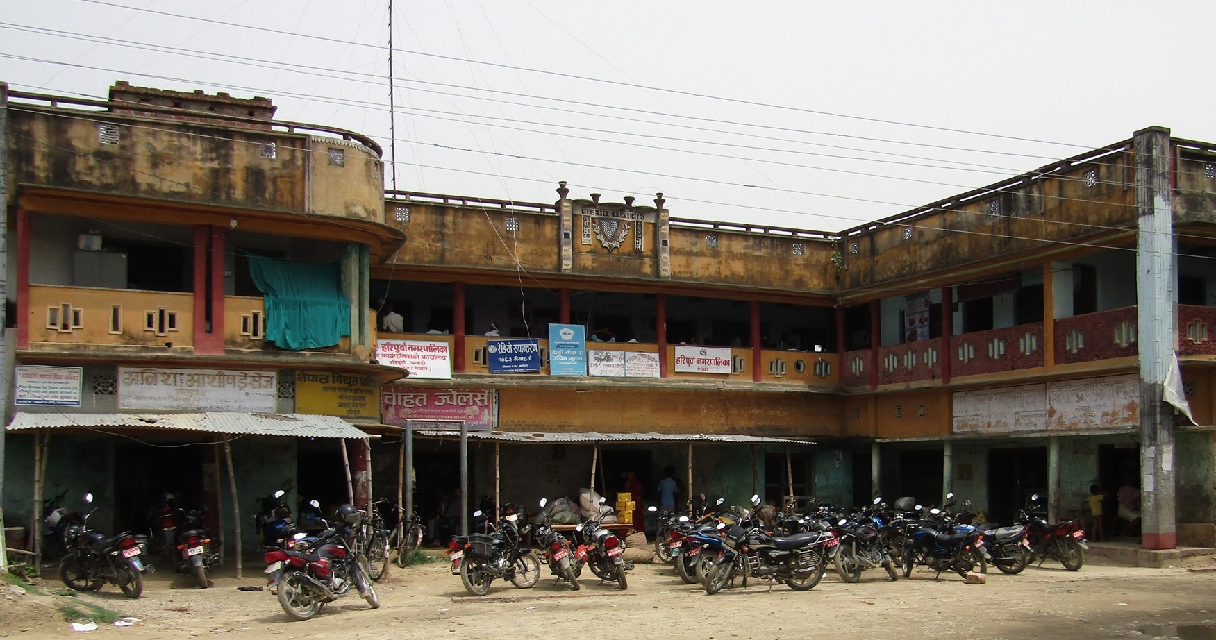 नगरप्रमुख र प्रमुख प्रशासकीय अधिकृतमाथि आक्रमणको प्रयास