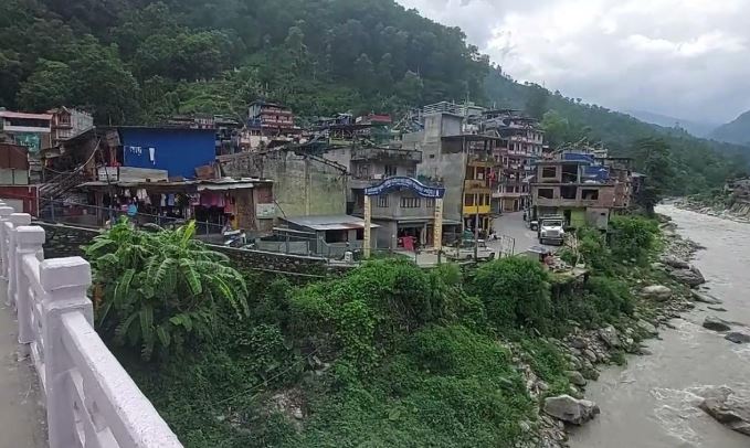 भोटेकोशी र सुनकोशी नदी आसपासमा सतर्कता अपनाउन आग्रह,बाढीको सम्भावित जोखिम