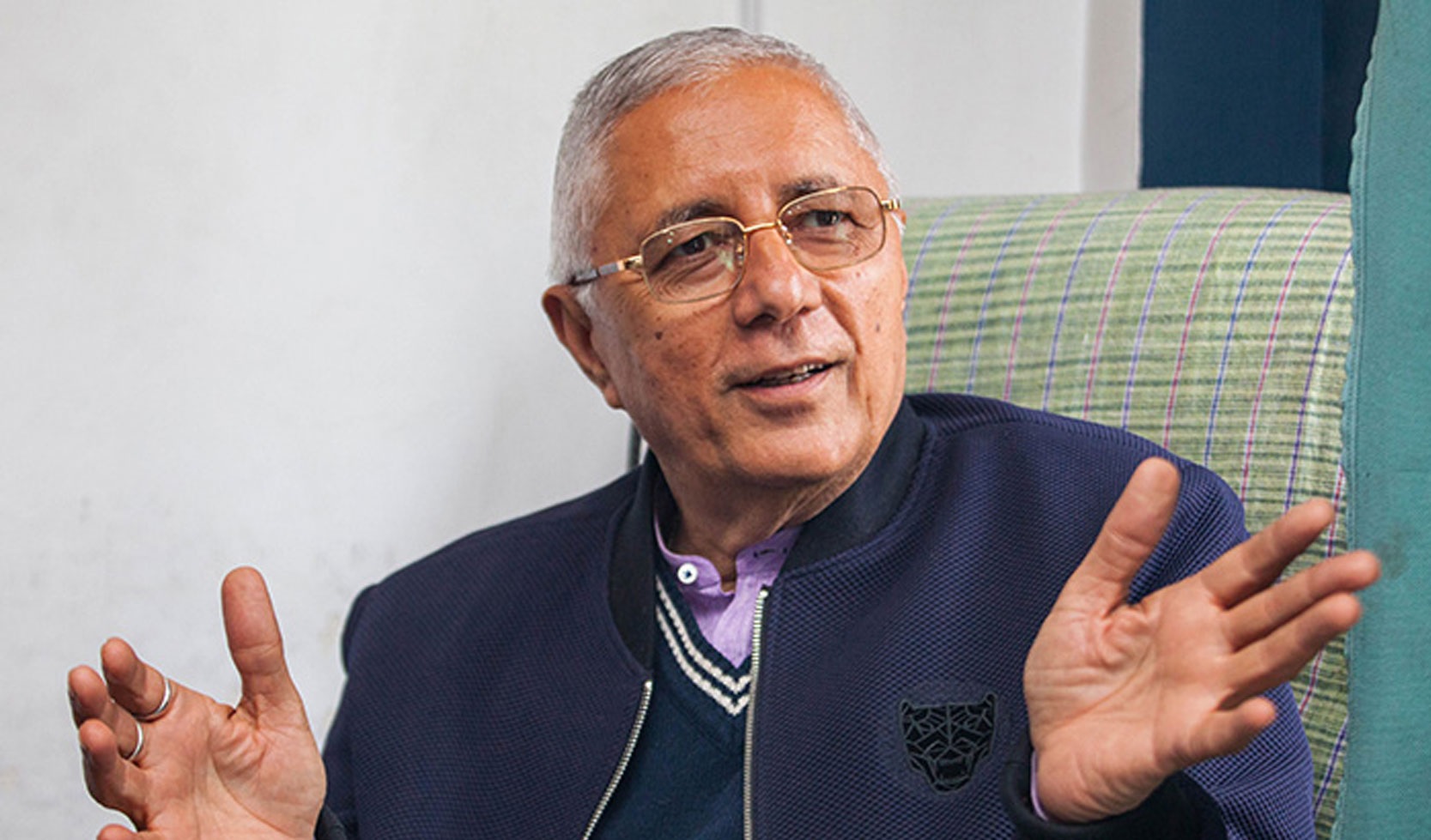मन्त्री गुप्ताको घुस काण्डमा शेखरको ब्यंग्य, मन्त्री क्वार्टरमै बिचौलियाले घुसको झोला बिसाउँछन् कांग्रेस हेरेको हेर्यै
