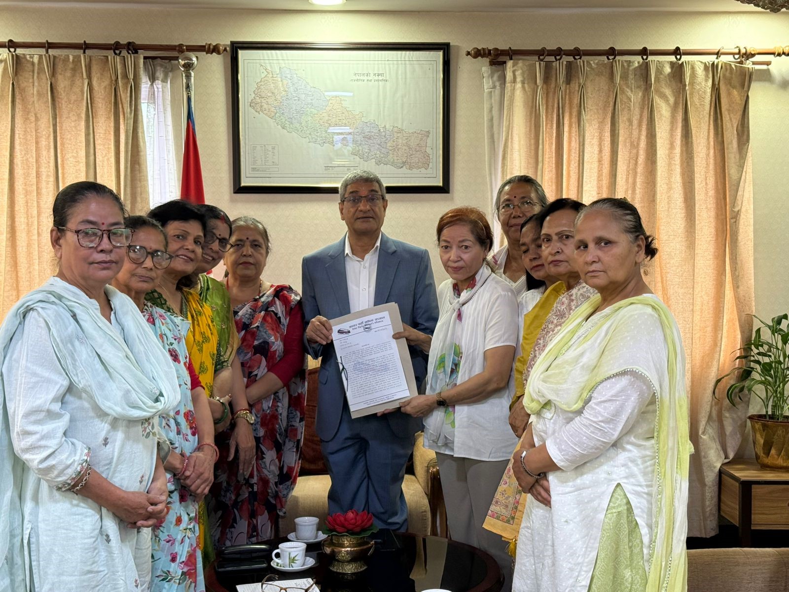 छाउगोठ बनाउने र बस्न बाध्य पार्नेलाई  स्थानीय तहको सुविधा कटौती गर्ने