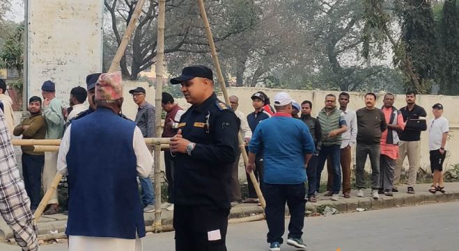 शुरु भयो देशैभरी मतदान