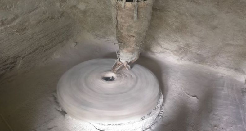 प्रविधिको विकास संगै परम्परागत पानीघट्ट संकटमा