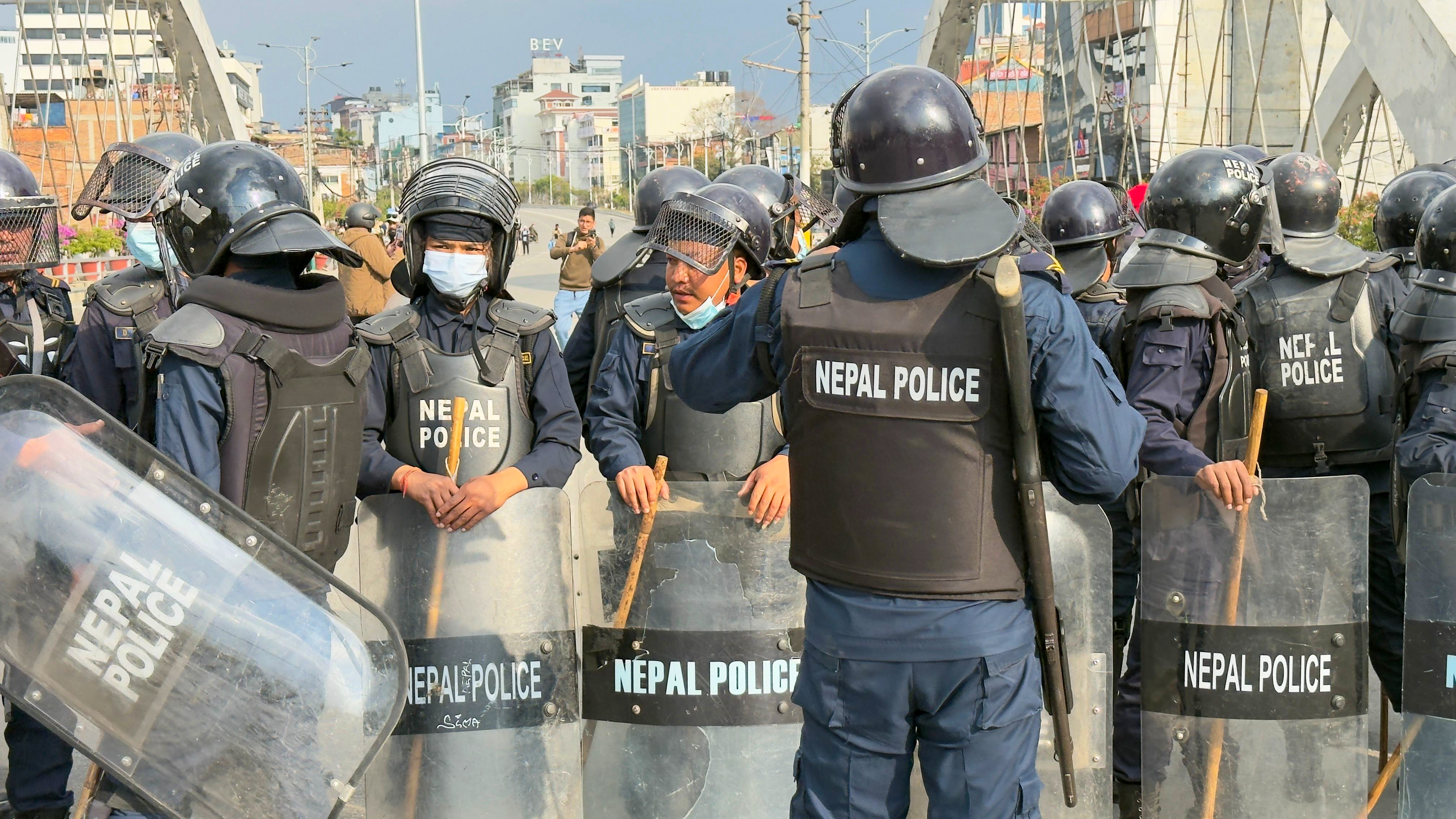 एमाले प्रदर्शनका क्रममा सात जना पक्राउ, सवारी आवागमन दिनभर प्रभावित