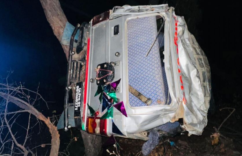 सल्यानमा जन्ती बोकेको जिप दुर्घटना हुँदा ४ जनाको मृत्यु,१४ जना घाइते