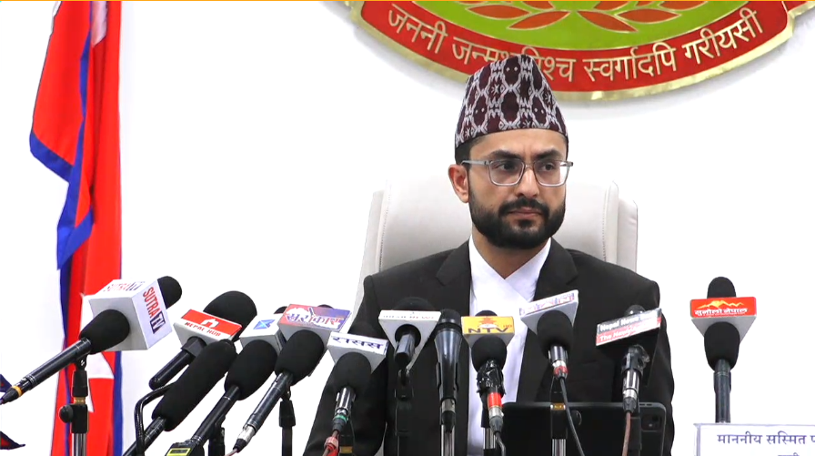 मधेश प्रदेशलाई साक्षर प्रदेश बनाउने कार्य तीव्र गतिमा भइरेको छ : शिक्षामन्त्री पोखरेल