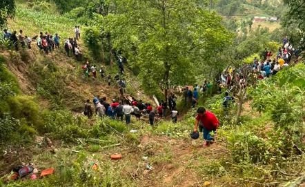 सेल्फीडाँडामा शुक्रबार भएको यात्रुवाहक बस दुर्घटना छानविन गर्न ६ सदस्यीय छानविन समिति गठन