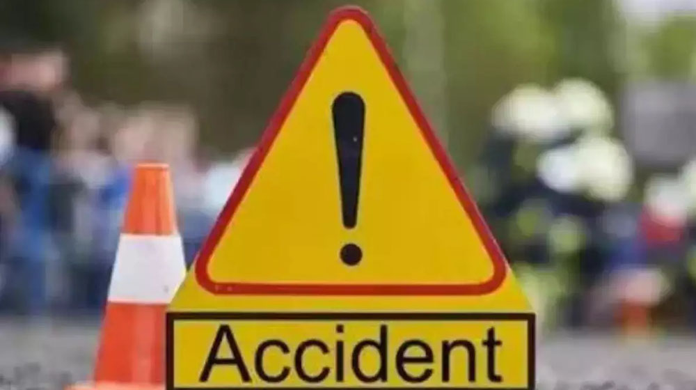 रामेछापको मन्थलीबाट काँकडभिट्टा जाँदै गरेको रात्रि बस झापामा दुर्घटना, १९ जना घाइते