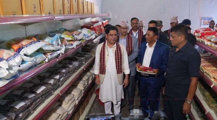 सञ्चालनमा आयो चाडपर्व लक्षित सुपथ मूल्य पसल, अन्य पसलभन्दा ५देखि १० रुपैयाँसम्म छुट दिइने