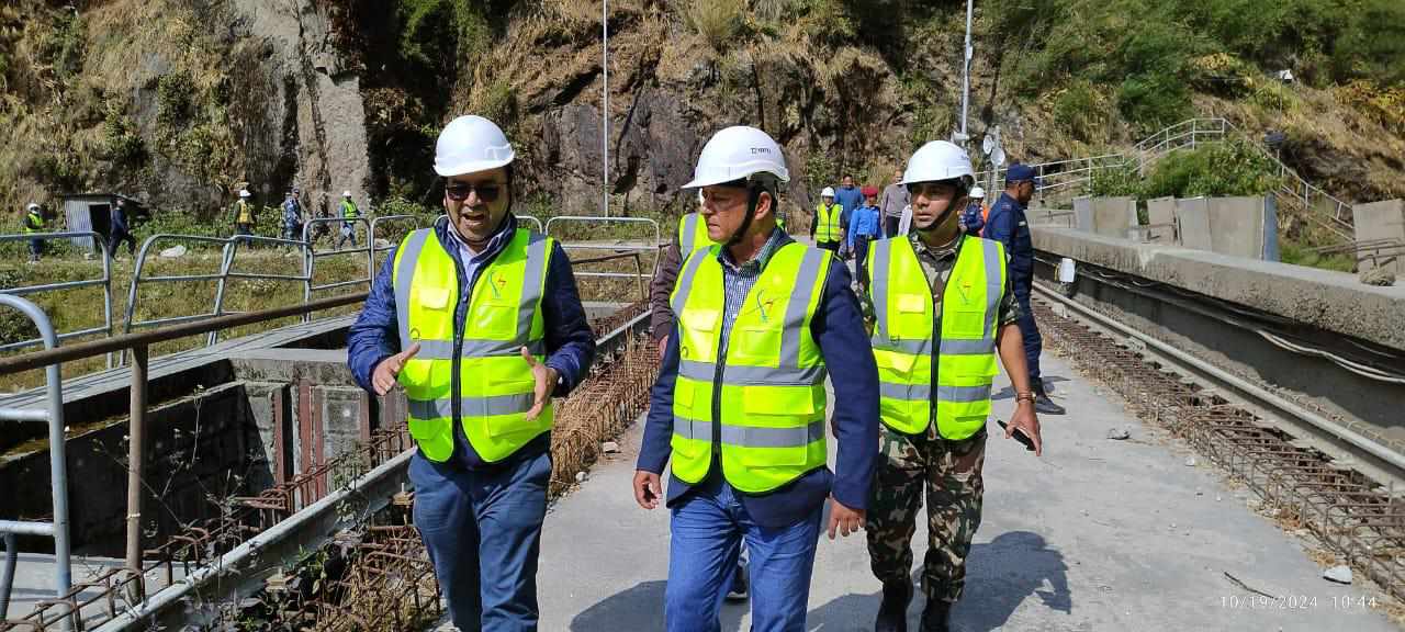 माथिल्लाे तामाकाेसी छिटाे सञ्चालनमा ल्याऊँ, मन्त्रालय आवश्यक सहयोग गर्न तयार छ : मन्त्री खड्का