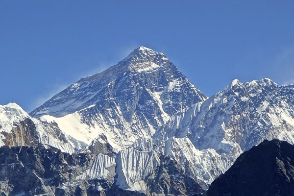 असोजमा झन्डै नौ हजार पर्यटकद्वारा सगरमाथा क्षेत्र भ्रमण