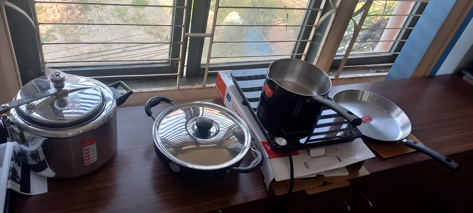 सहुलियत मूल्यमा साल्ट ट्रेडिङले बिक्रीमा ल्यायो भाँडाकुँडाको सेट सहितको इन्डक्सन चुल्हो, दुइ सातामा ७० सेट बिक्रि