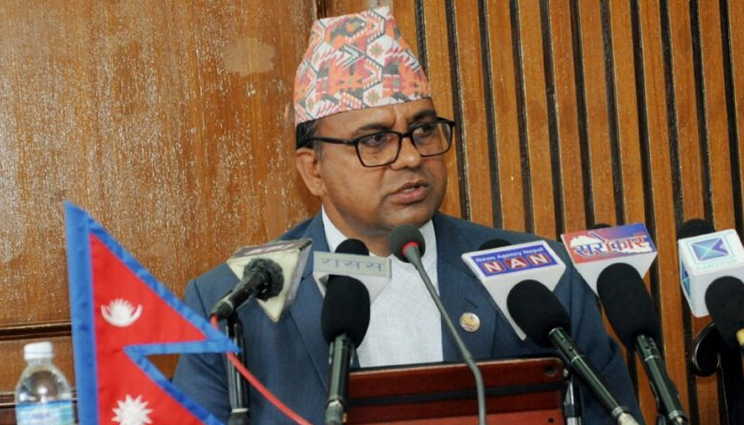 मनपरी हवाई भाडा उठाउने वायुसेवा कम्पनीहरुलाई कारबाही हुन्छः मन्त्री पाण्डे
