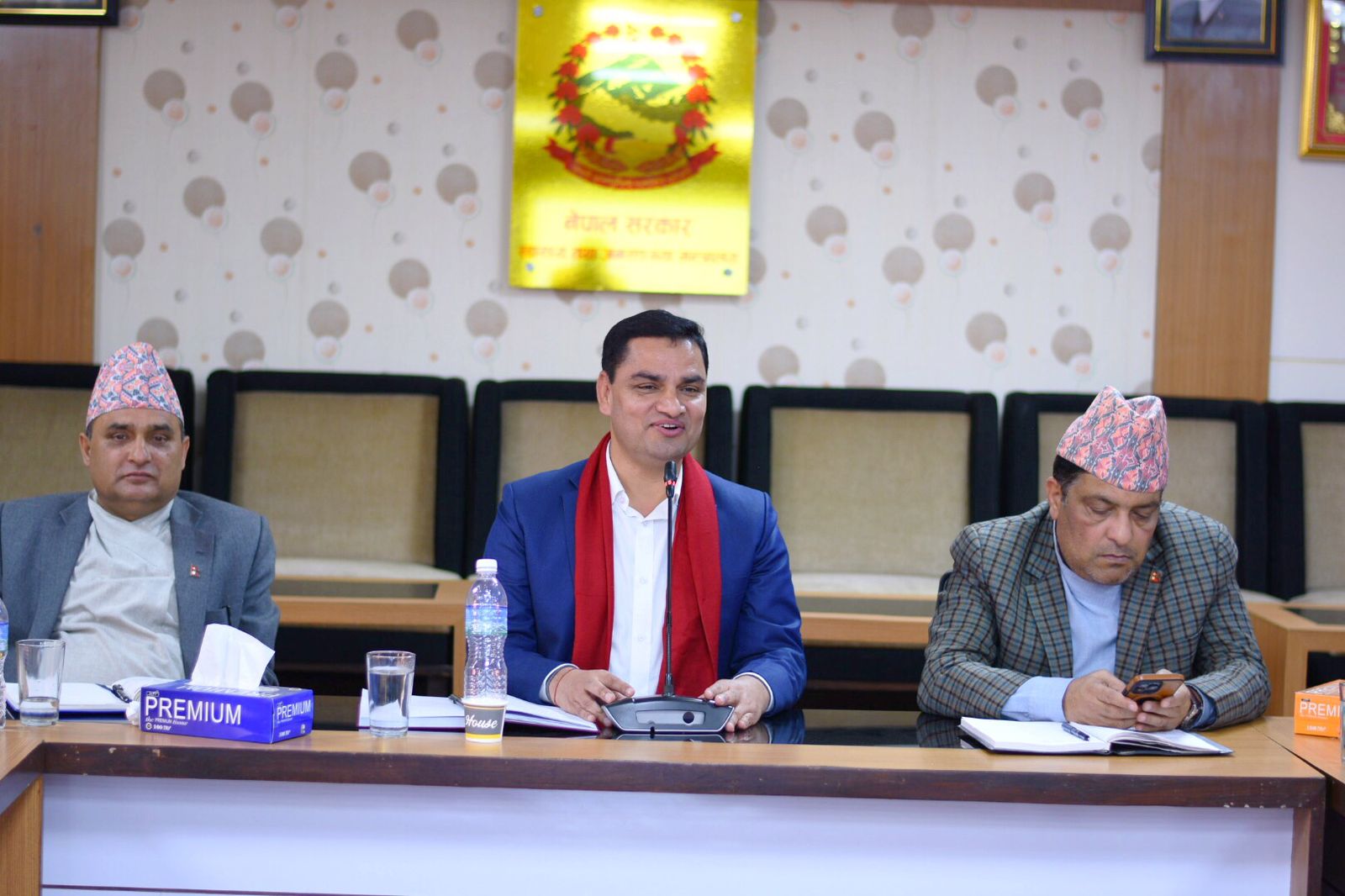 कार्यालय समयमा चिकित्सक नभेटिए कारबाही गर्ने सरकारको तयारी
