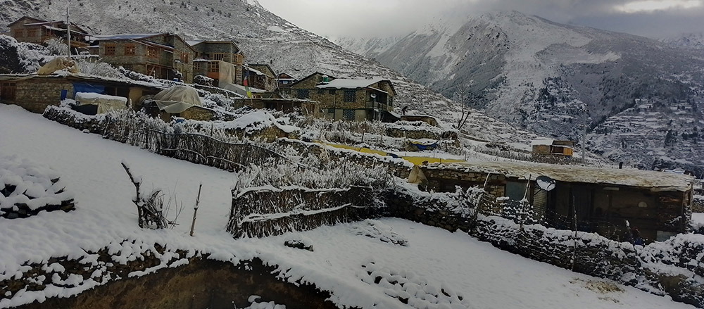 हुम्लामा सेताम्मे हिउँ