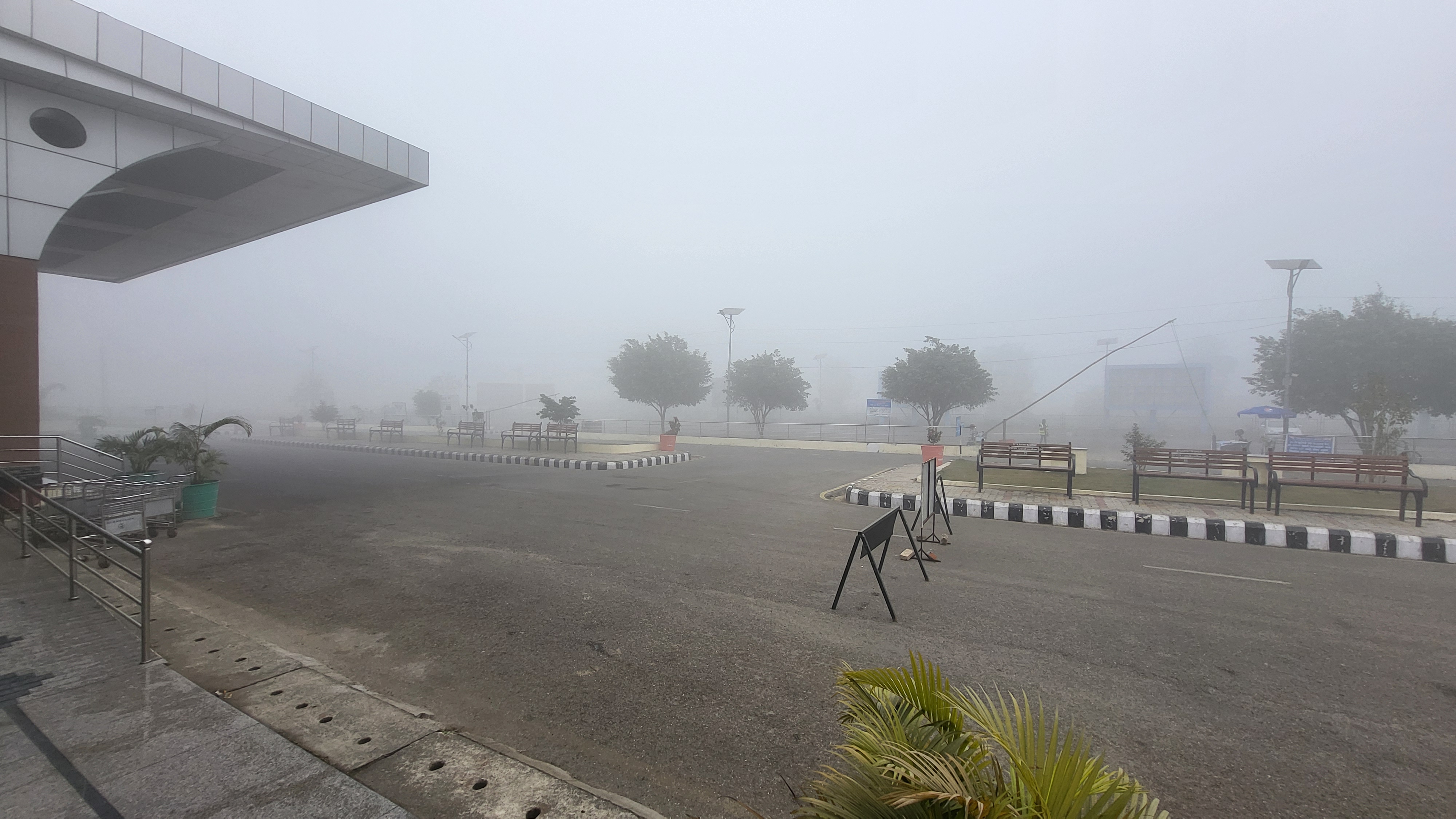 कम भिजिबिलिटीका कारण उडान प्रभावित, यात्रुलाई सकस