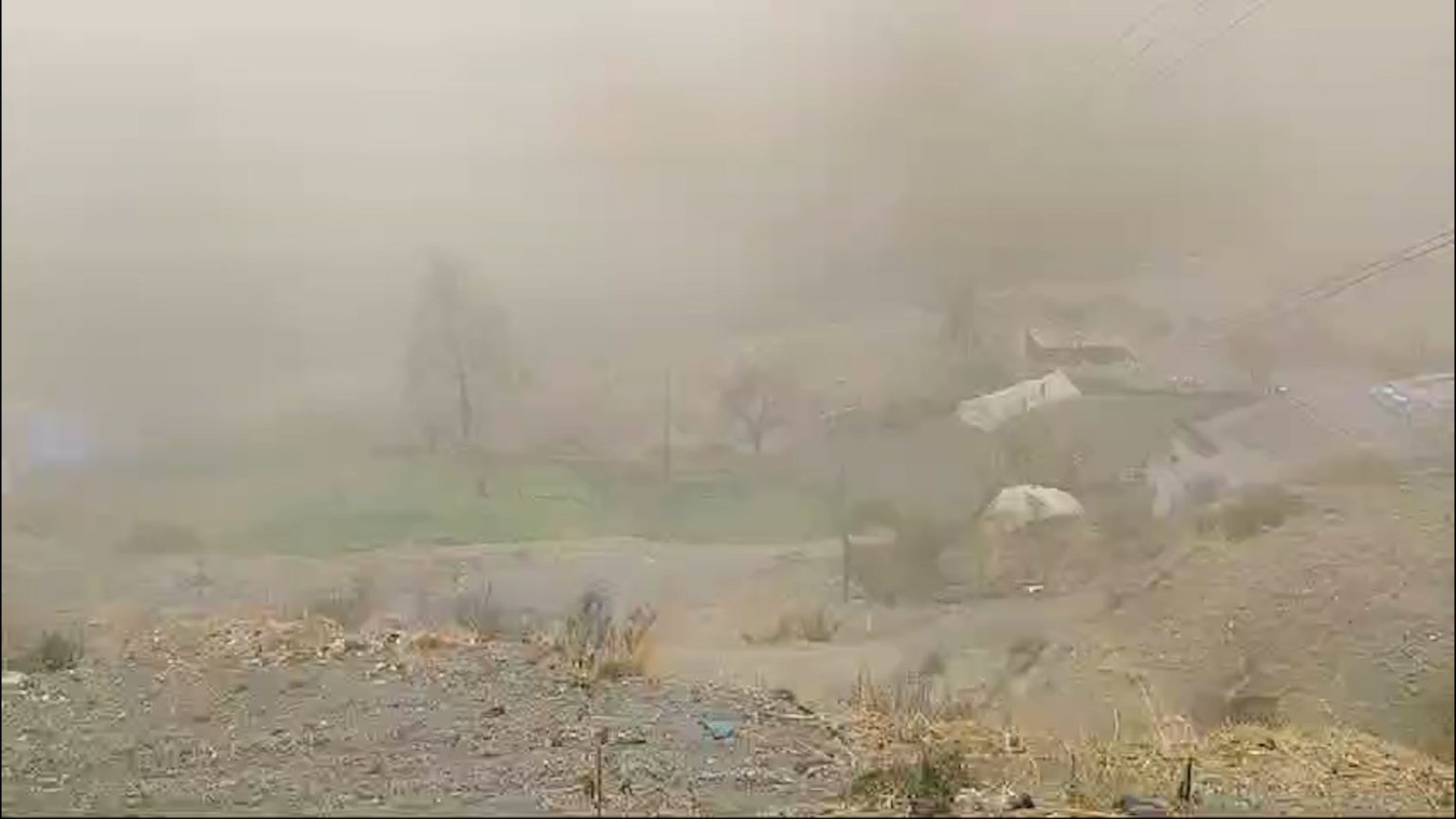 उच्च पहाडी तथा हिमाली भागका केही स्थानमा मध्यम हिमपात र वर्षा हुने