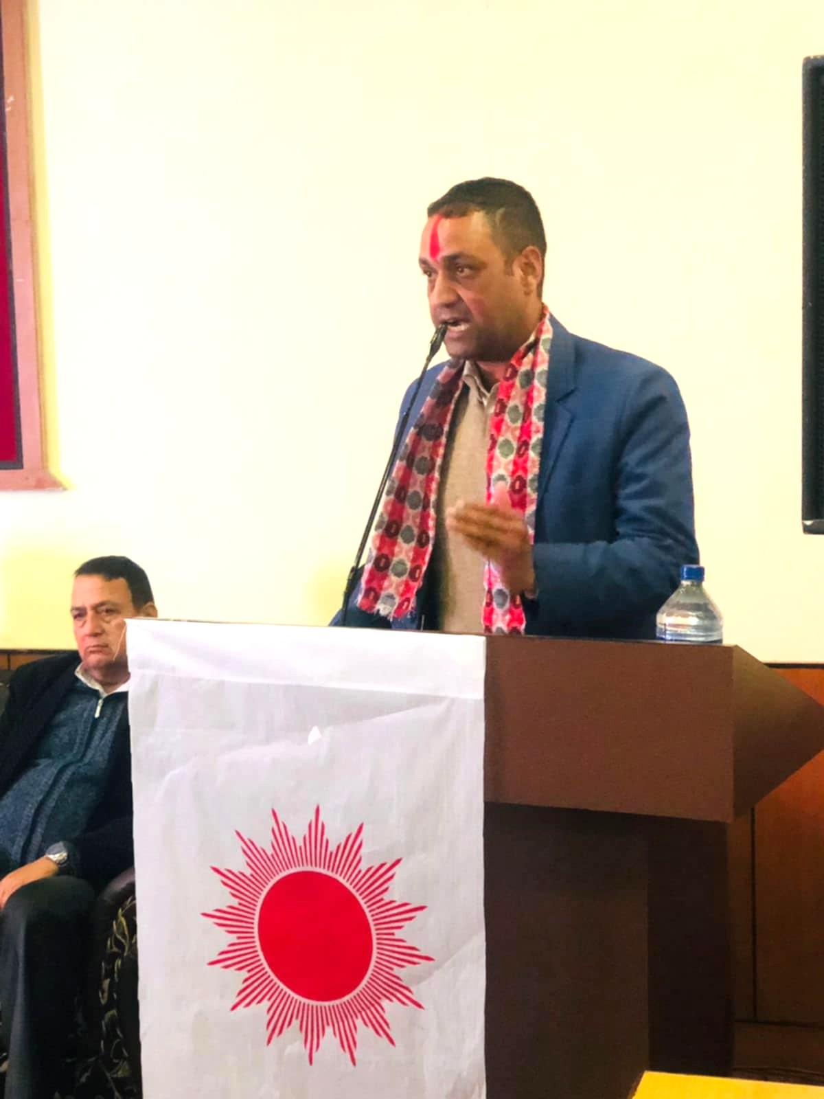 एमाले यूवा विद्यार्थीद्धारा राजावादीको हिंसात्मक प्रदर्शनको निन्दा, ज्ञानेन्द्र सहितलाई कडा कारबाहीको माग