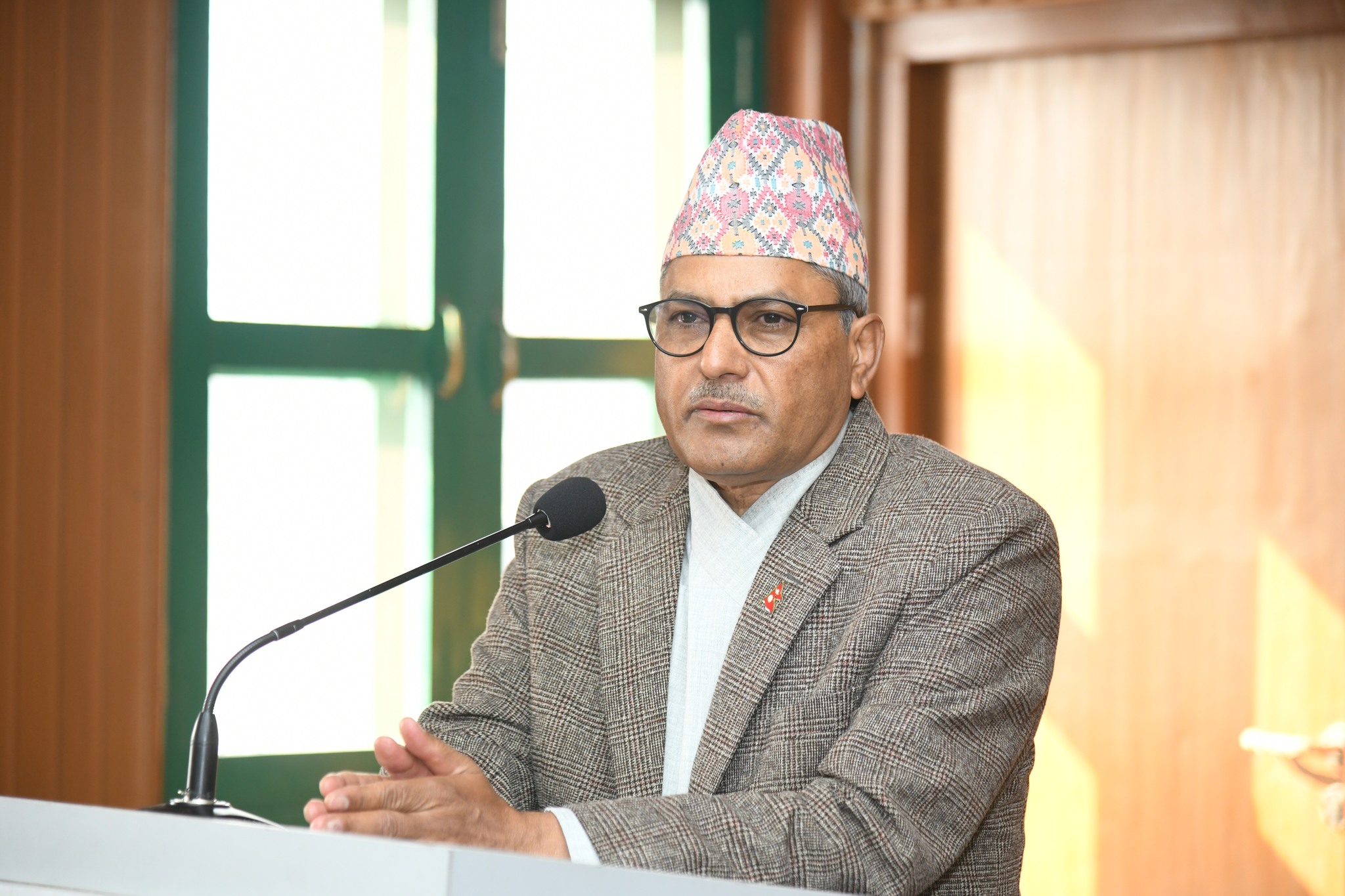मेरो कार्यकालमा सहज असहज दुबै परिस्थितिमा प्रेसले सहयोग गरेको छ : गभर्नर अधिकारी