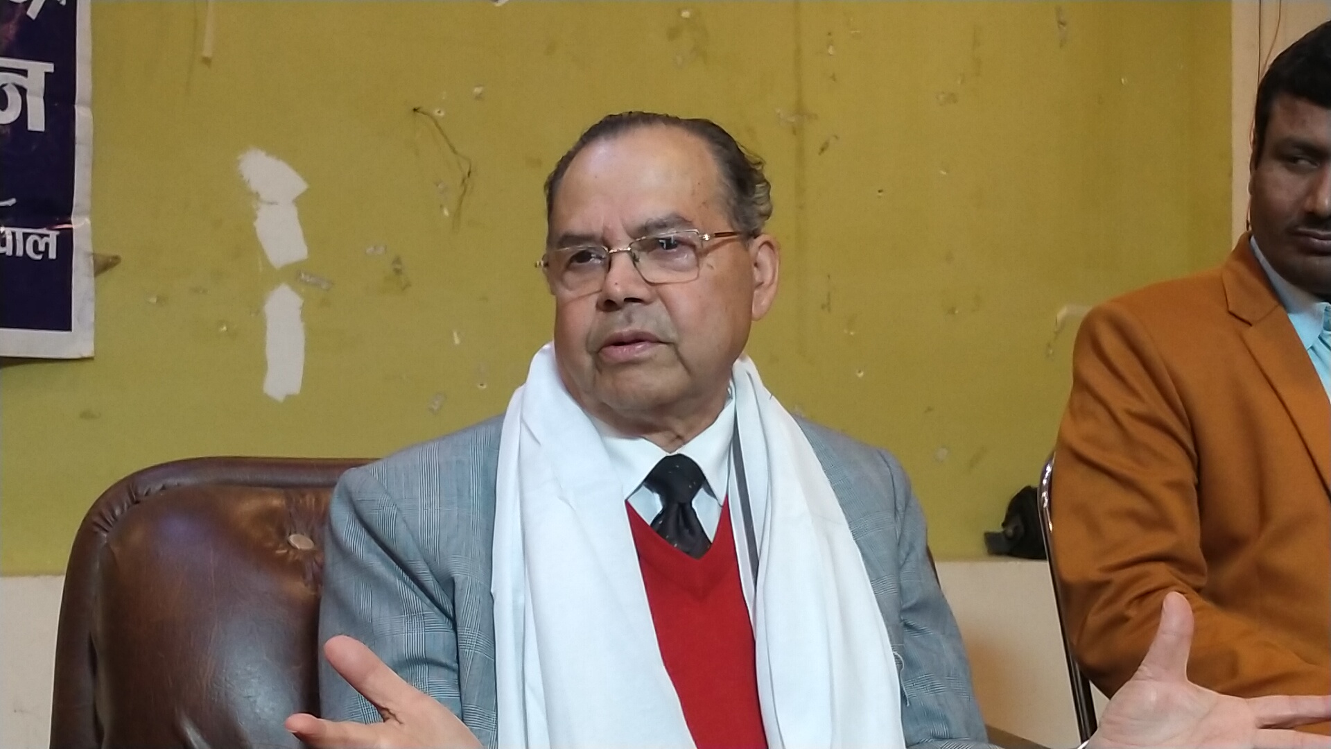 चुच्चे नक्सा नागको फोटो टाँसे सरह मात्र भयो : झलनाथ खनाल