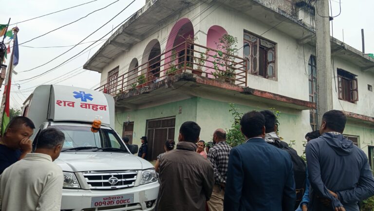 सवारी दुर्घटनामा बाँचेका प्राविधिक ढुंगाना घरमा मृत भेटिए, आत्महत्या गरेको शंका