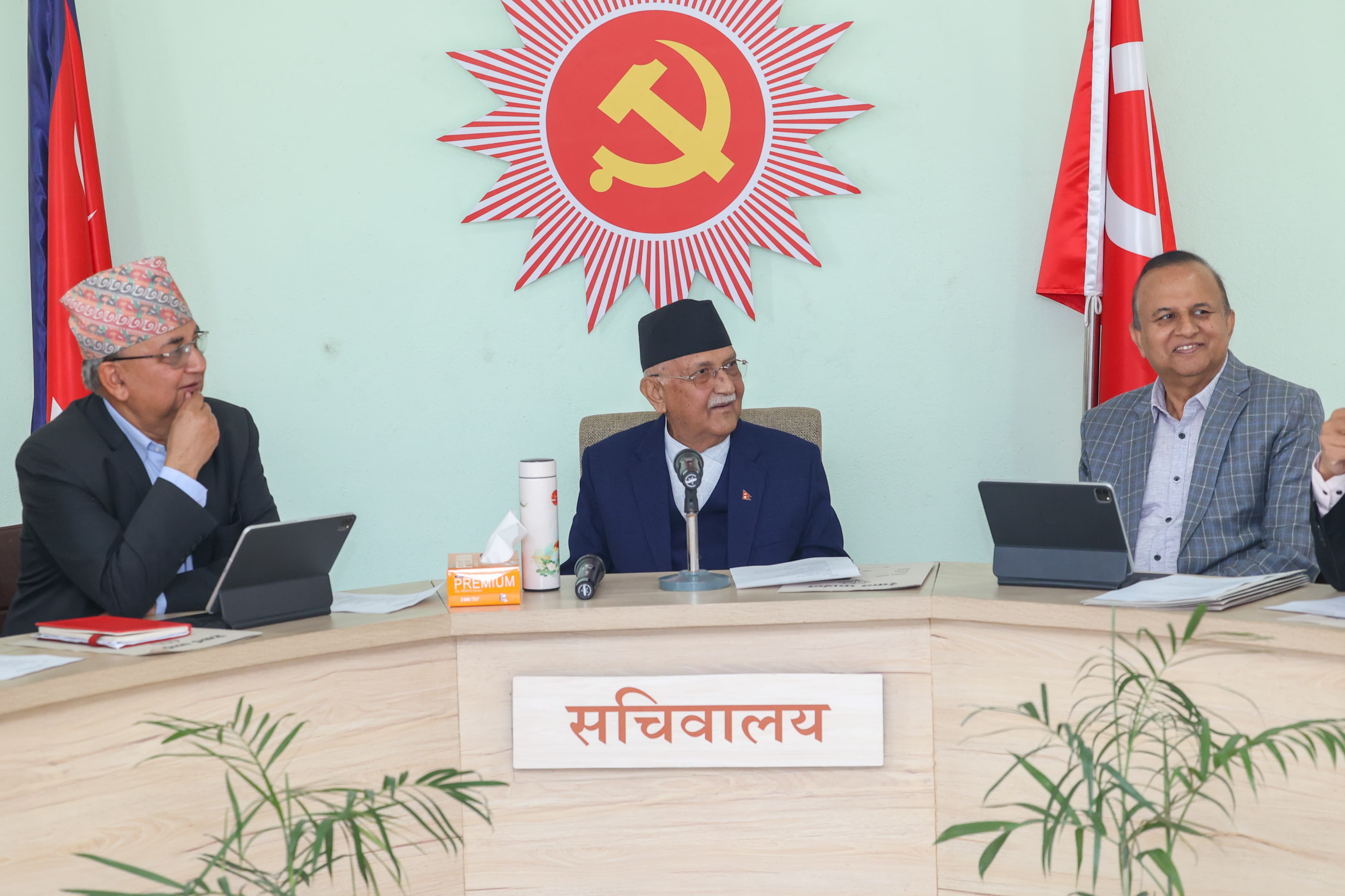 पूर्व राजामाथि एमाले सचिवालयको टीप्पणी : तीनकुने घटनाको जिम्मेवारी लिएनन्,गाह्रो मानेर दुःख व्यक्त गरे