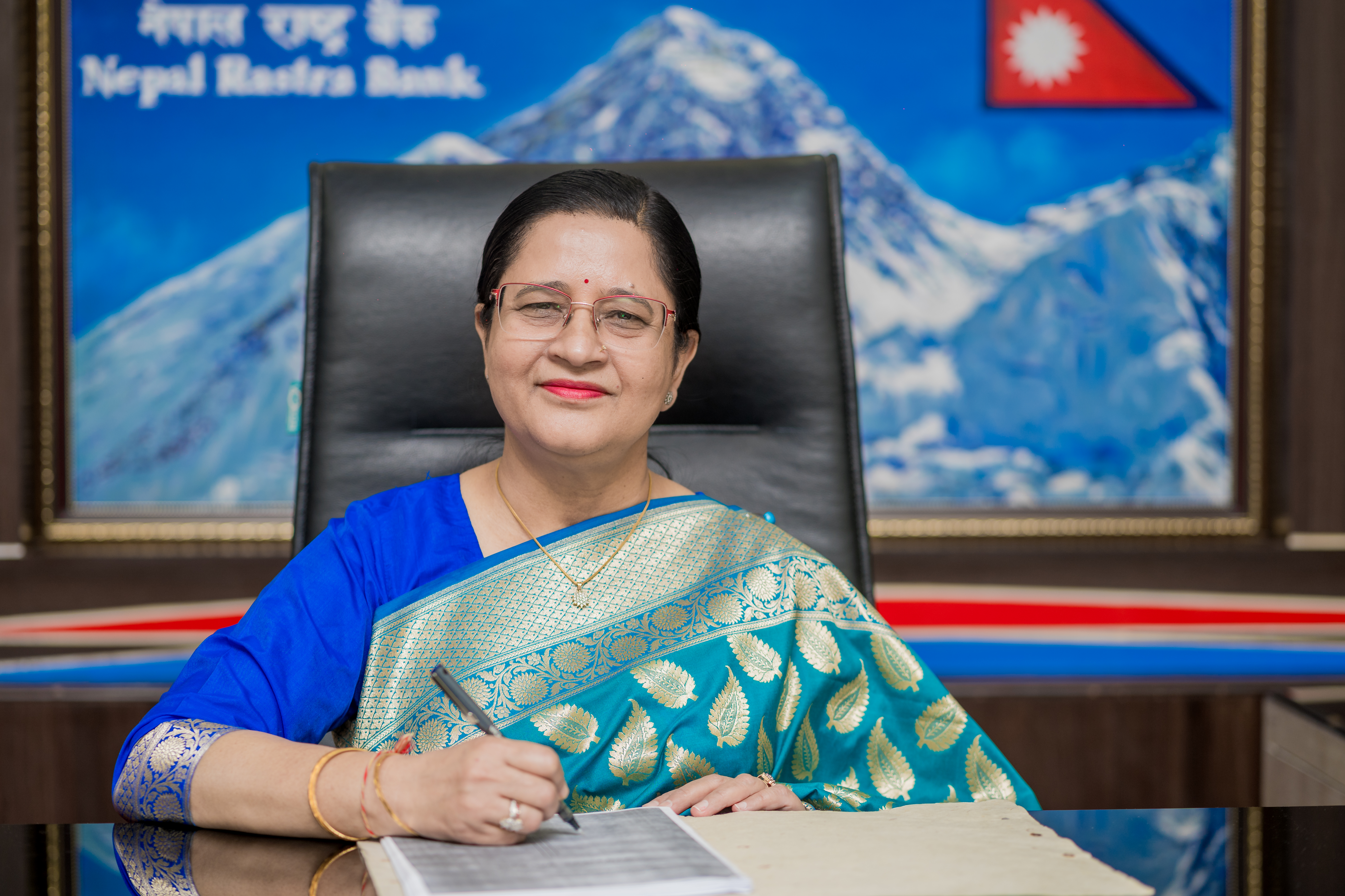 गभर्नर नियुक्ति अन्यौलमा : कार्यबाहक गभर्नर ढुंगानाले भट्टको राजीनामा स्वीकृत गर्न अस्वीकार