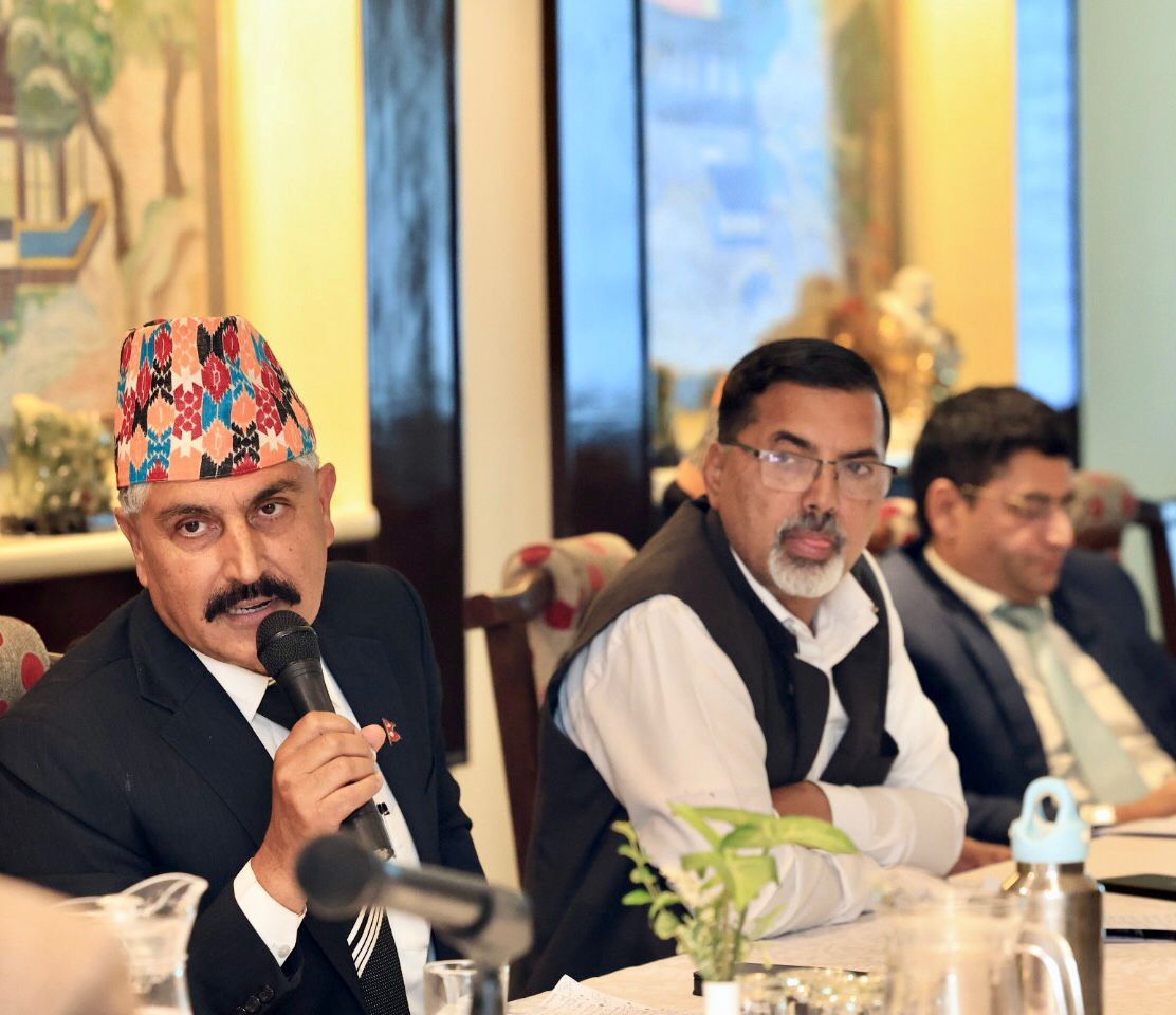 नयाँ बजेटबारे पूर्व अर्थमन्त्रीहरुसँग सुझाव लिइँदै, कार्यान्वयन योग्य बजेट ल्याउन जोड